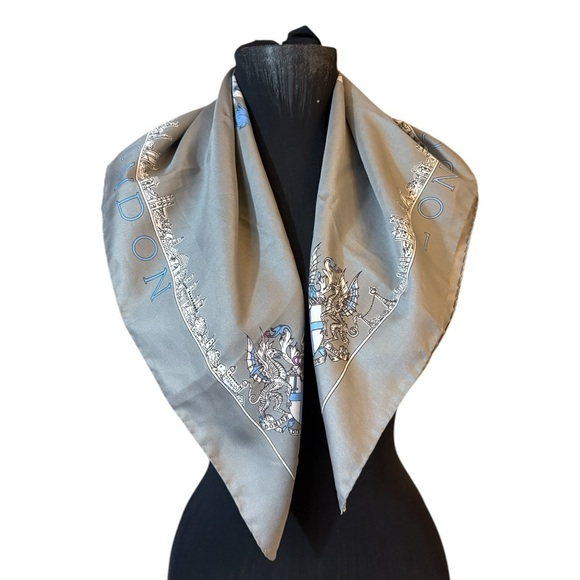 Gray and Blue London Themed Scarf - Picture 3 of 15